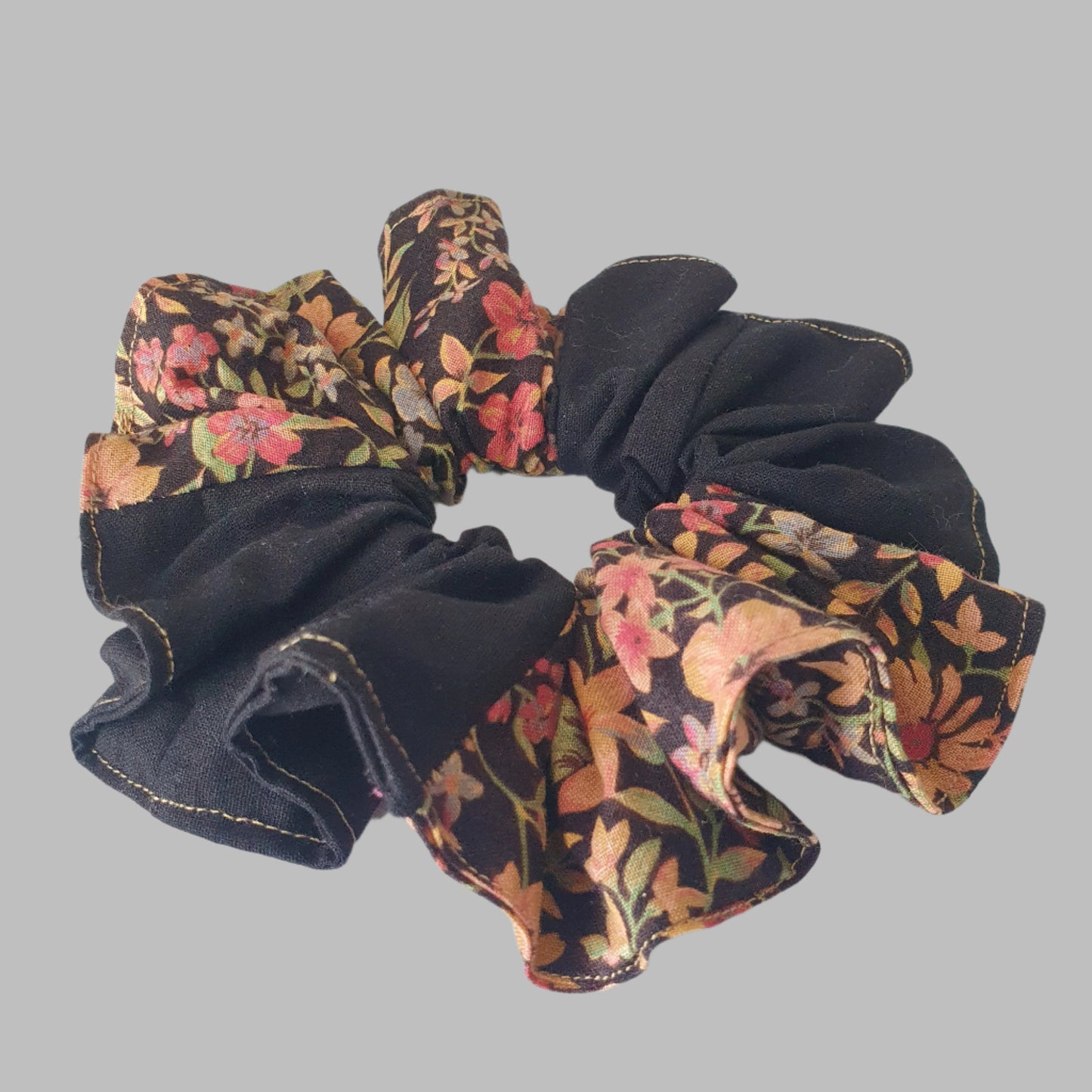 Scrunchie, large, Floral & Black